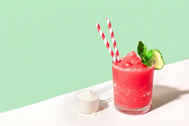 Smoothie „Letnia Świeżość” z truskawkami, arbuzem