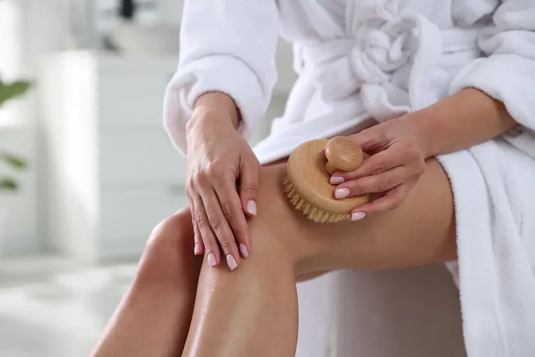 Cellulit – co to jest i jak z nim walczyć?